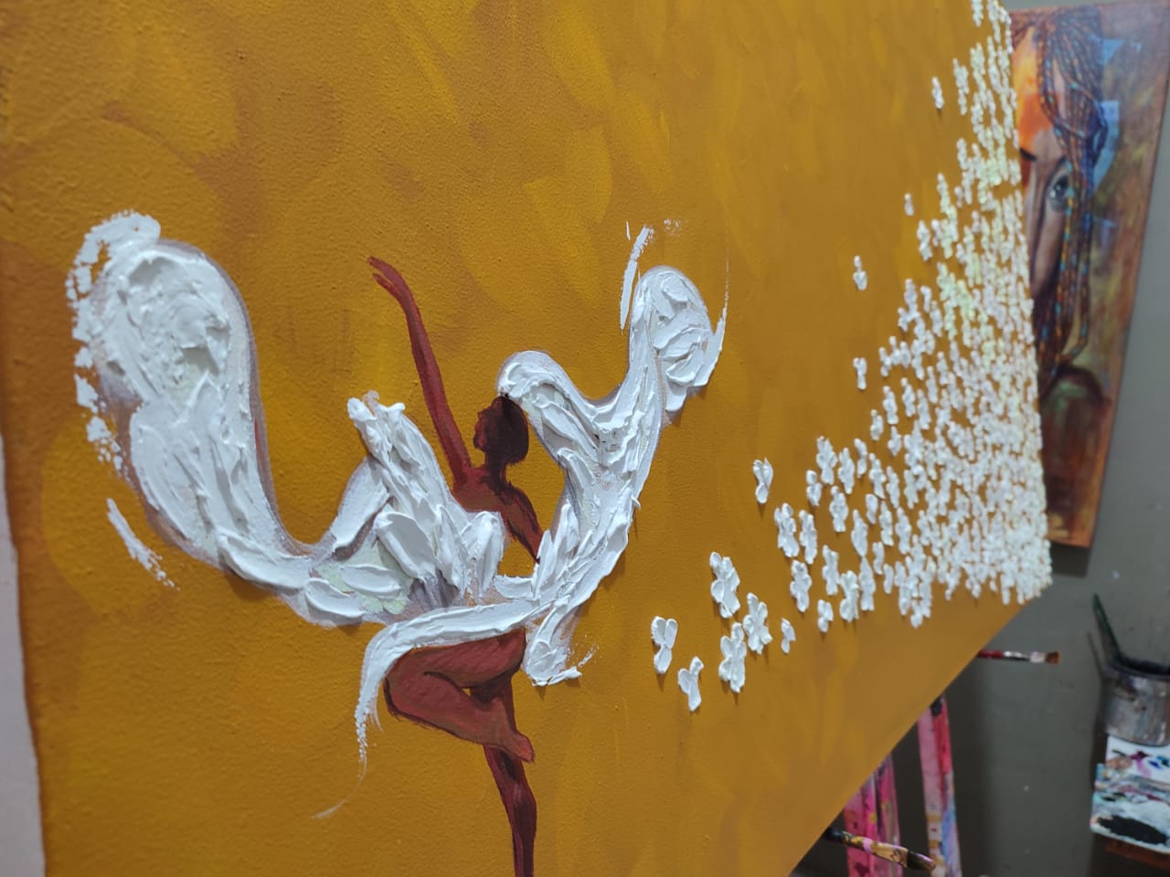 gold & white  Hurriacane